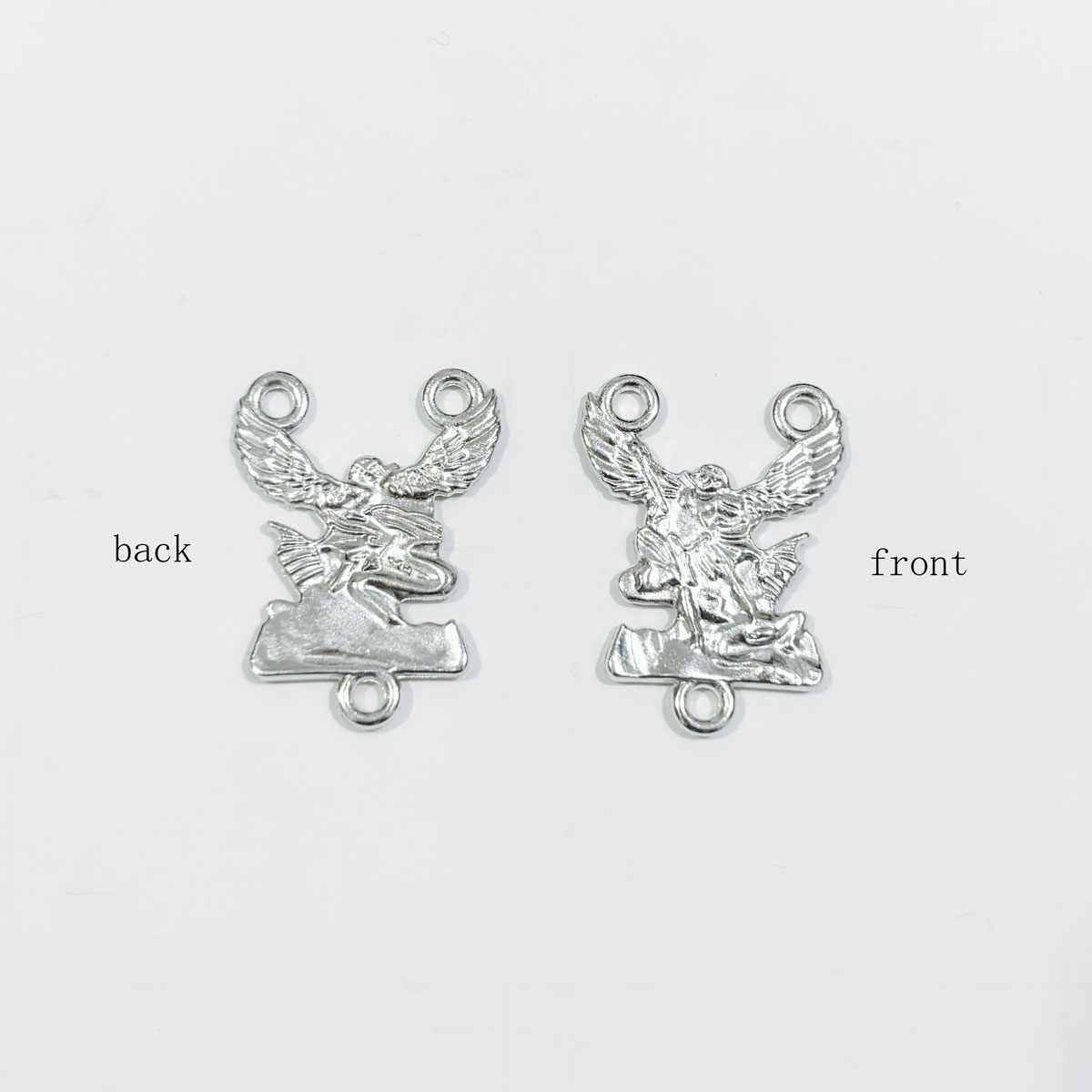 20個入り聖ミカエルチャーム、シルバートーンのエンジェルペン - Jewelry Making Michaels のレビューと価格