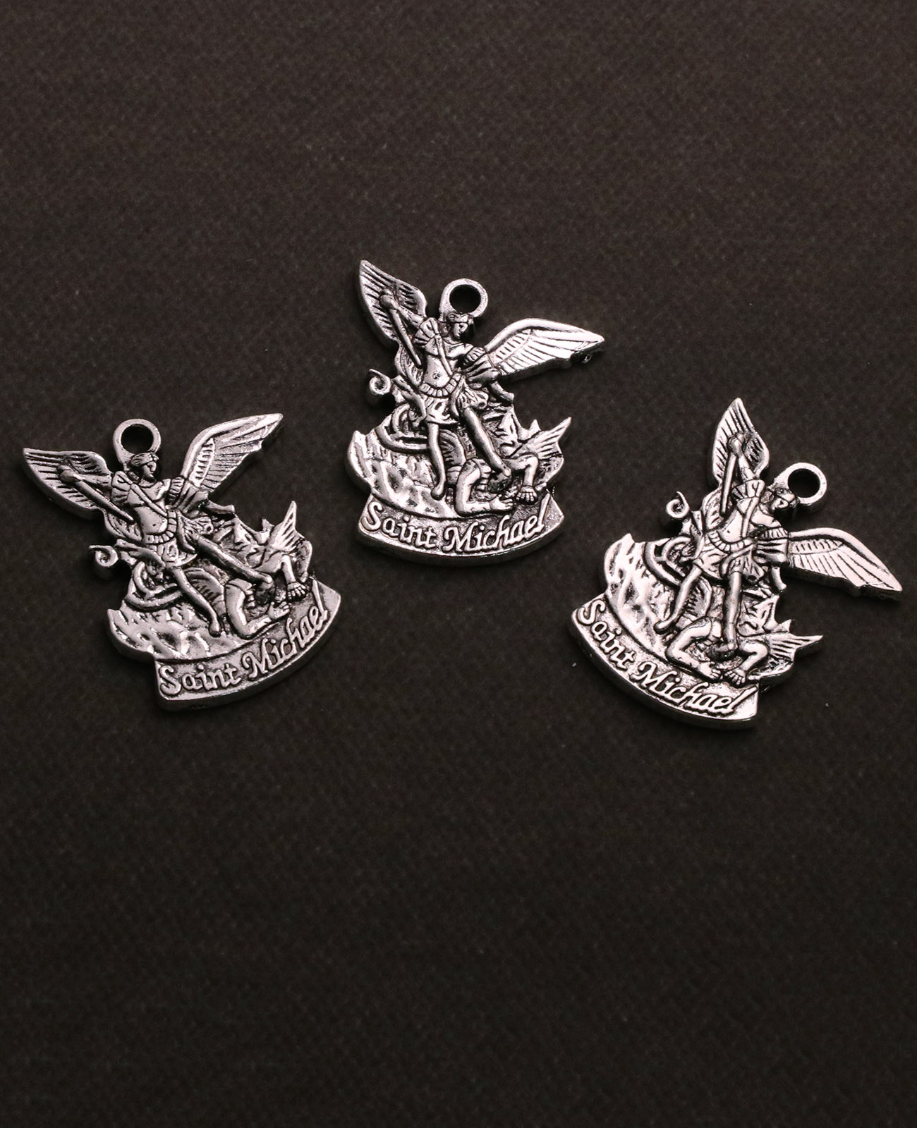 5 個大天使聖ミカエル保護メダルクリスチャン聖ミカエル私たち - Jewelry Making Michaels のレビューと価格