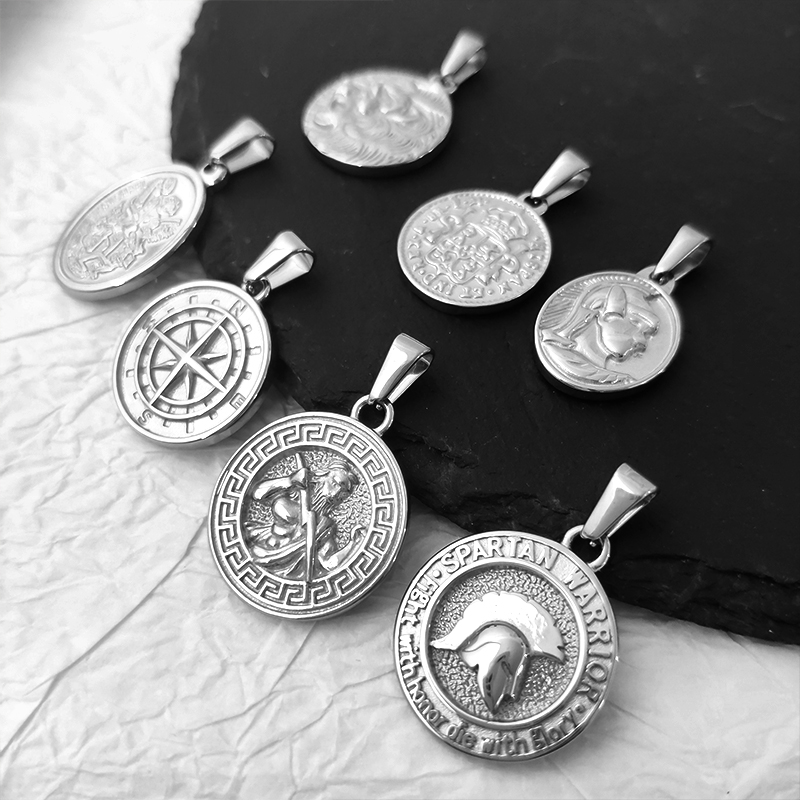 ステンレス製ヴィンテージラウンド肖像コイン聖ミカエルコンパス - Jewelry Making Michaels のレビューと価格