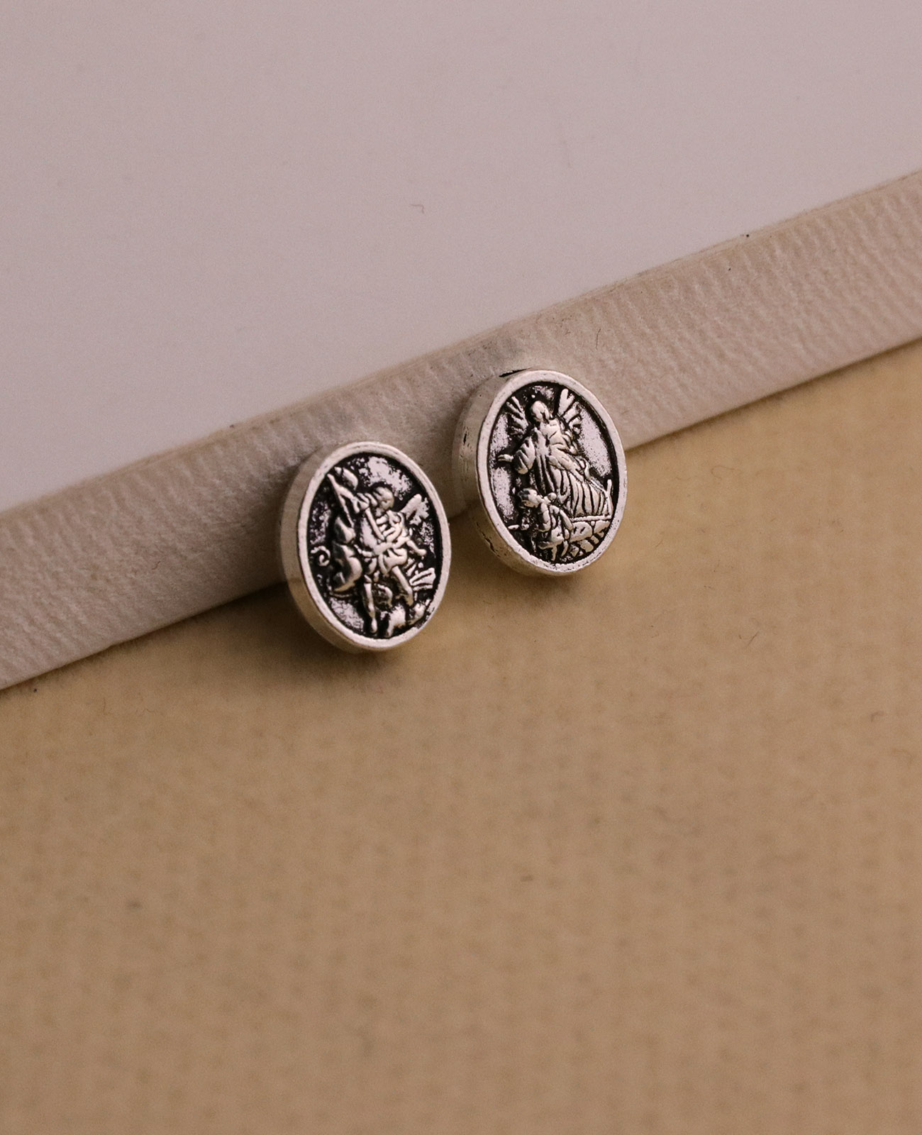 50 個小さな大天使ルースビーズコネクタ聖ミカエル十字軍シー - Jewelry Making Michaels のレビューと価格