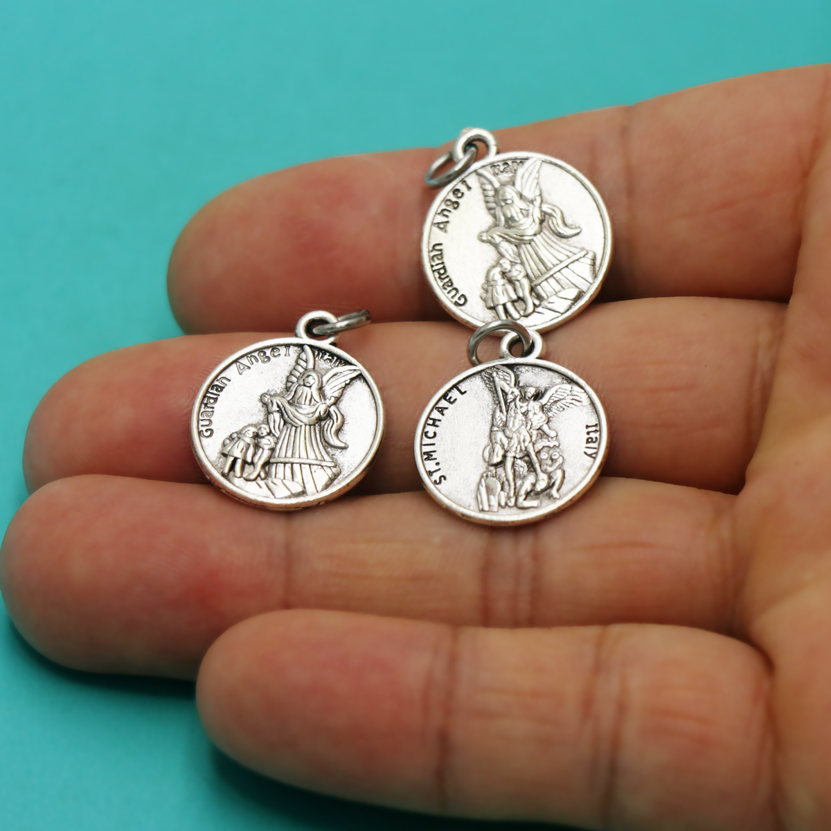 10 個 21 × 17.7 ミリメートル ST マイケル/ - Jewelry Making Michaels のレビューと価格