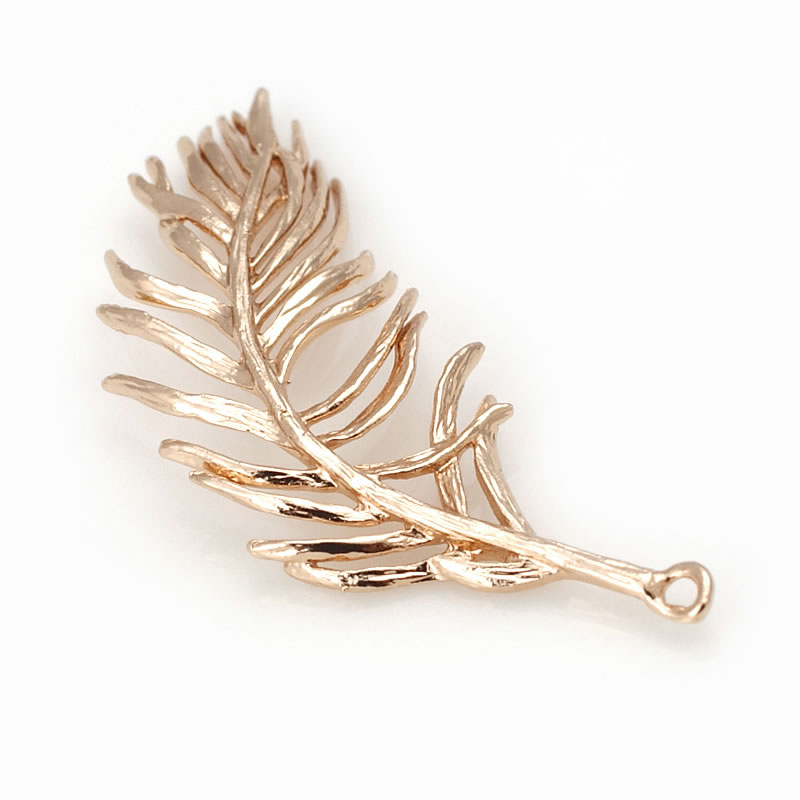 18Kゴールドカラー真鍮製フェザー型チャームペンダント 高品 - Jewelry Making Store のレビューと価格