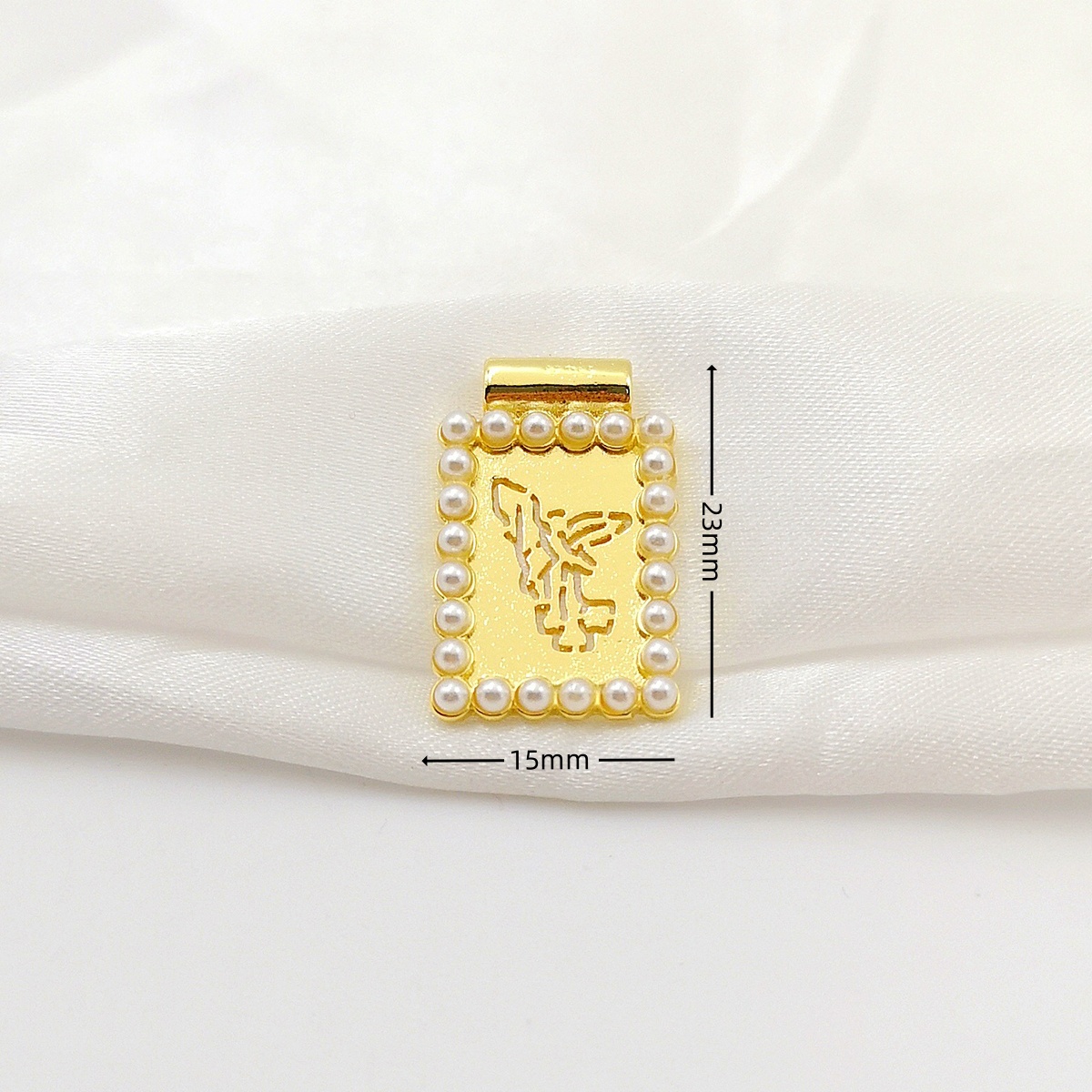 ラウンド銅金メッキ大天使聖ミカエルチャームネックレスDIYジ - Jewelry Making Michaels のレビューと価格