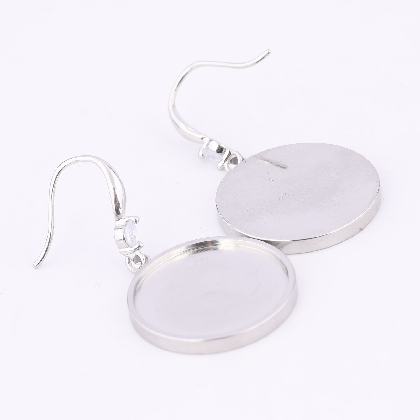 6個入り ステンレス製 20mm カボションイヤリングベゼル - Jewelry Making With Stones のレビューと価格