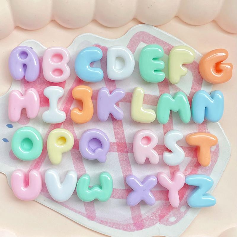 新しいレジン製アルファベットチャーム26個セット、かわいいパ - Jewelry Making Classes のレビューと価格